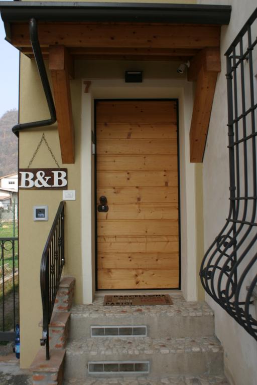 B&B Il Noce Alla Finestra 로에 외부 사진